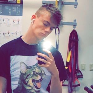 Meet your Posher, Evan